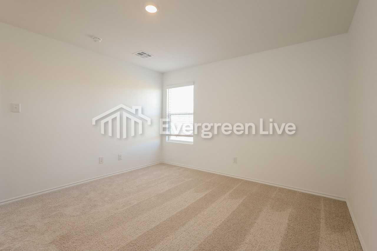 10909 Sw 23rd Pl - Photo 7 of 15