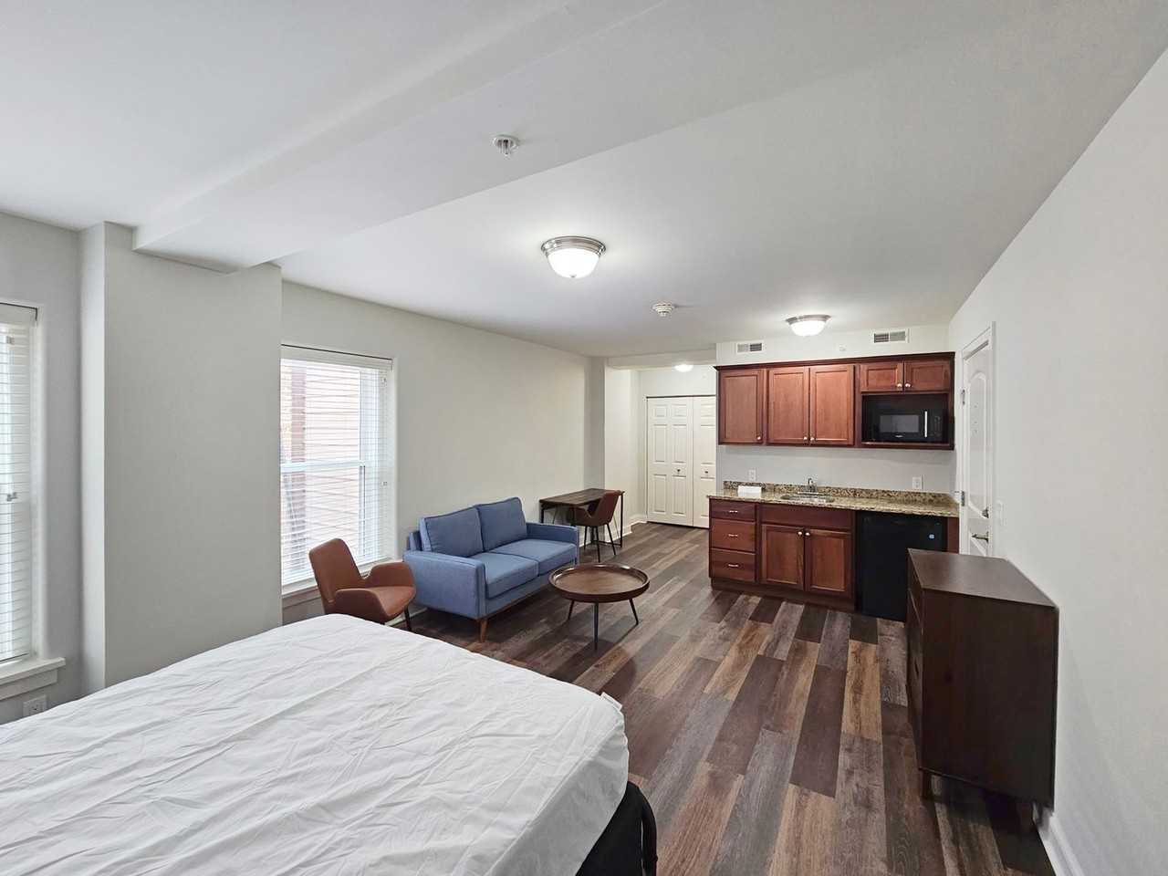 The Inman by Royse + Brinkmeyer - Photo 5 of 15