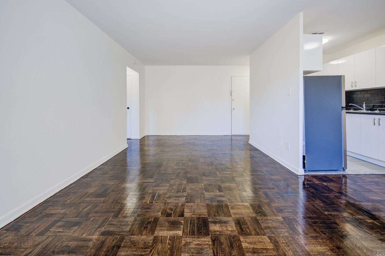 Mountain Apartments - Photo 3 of 16