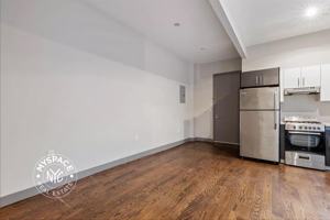 featured image of 1503 Eastern Pkwy #1R