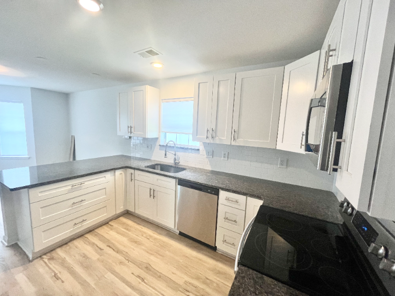 473 Dandelion Ln - Photo 3 of 24