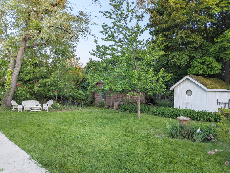 180 Main St #6 - Photo 3 of 11
