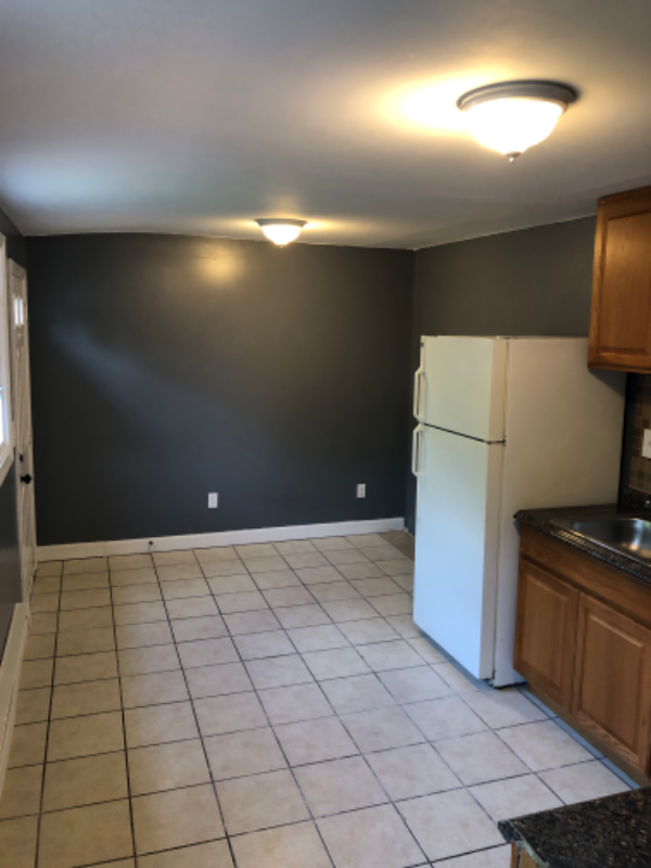 52 Daniel Ave - Photo 2 of 8