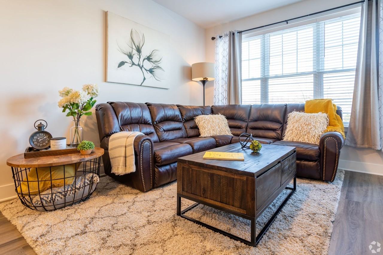 Bath View Apartments - Photo 7 of 15