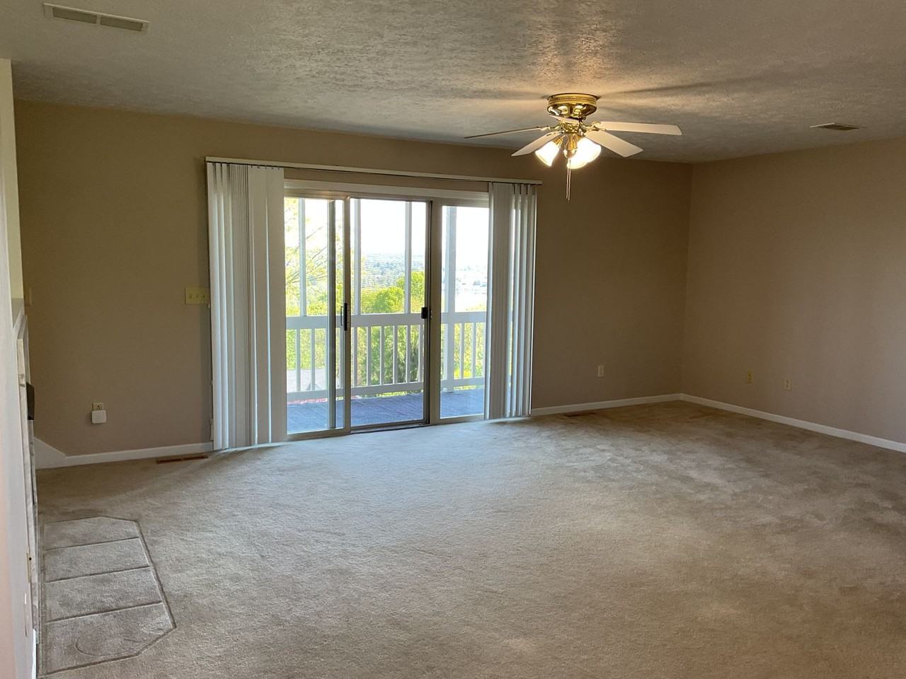 1445 Blennerhassett Hts - Photo 2 of 25