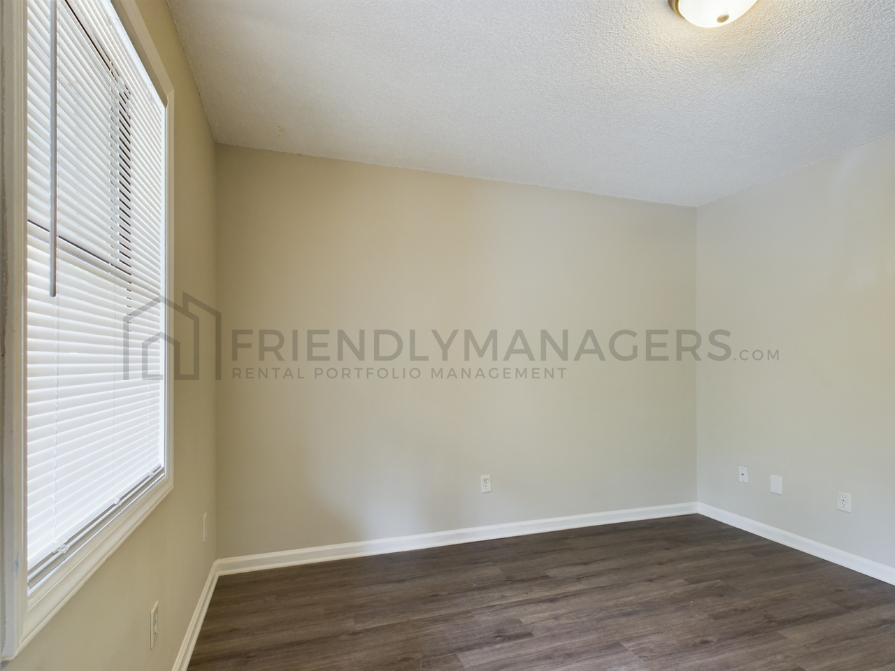 Bay Meadow Apartments - Photo 3 of 9