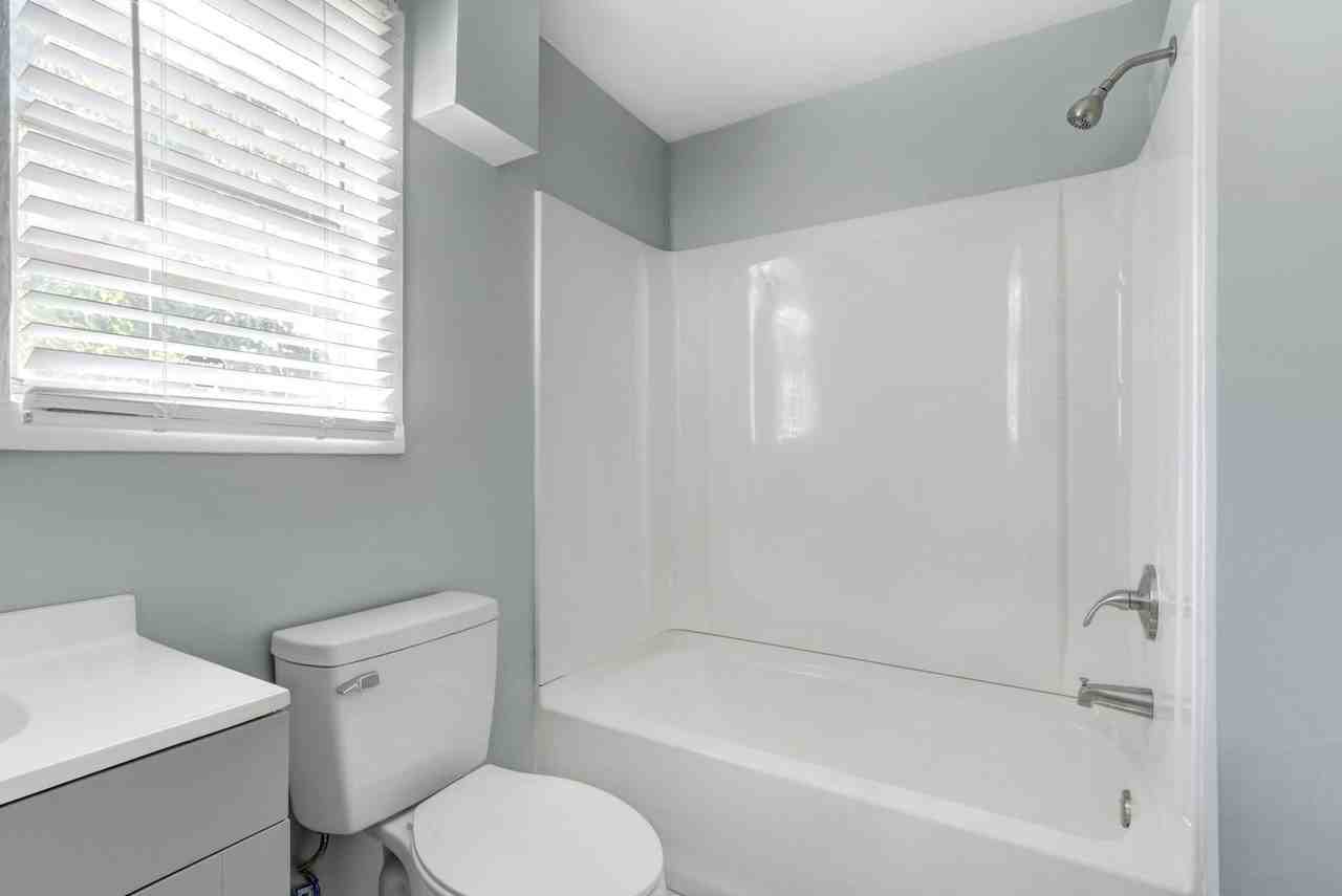 1213 Atlantic Ave - Photo 3 of 16