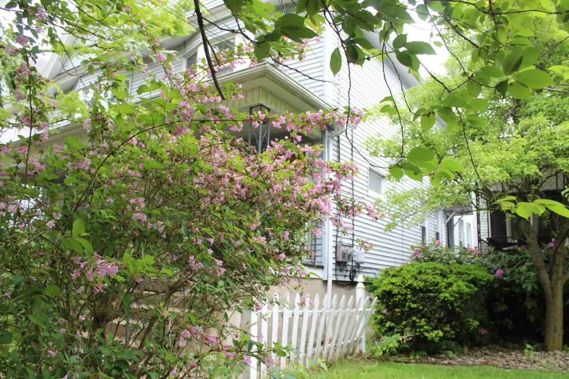 43 S Atherton Ave - Photo 2 of 13