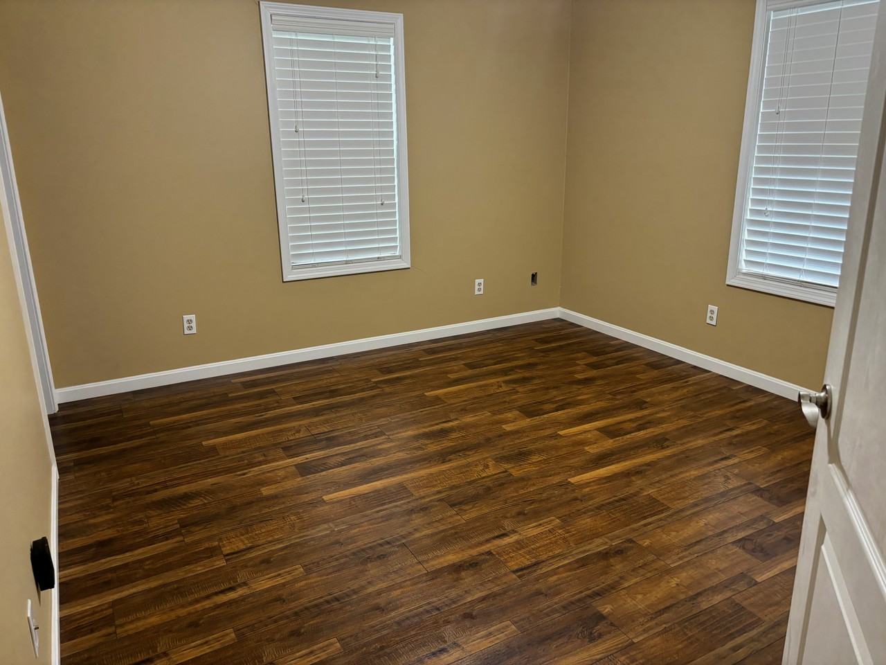 402 Susannah Ave #1 - Photo 5 of 11