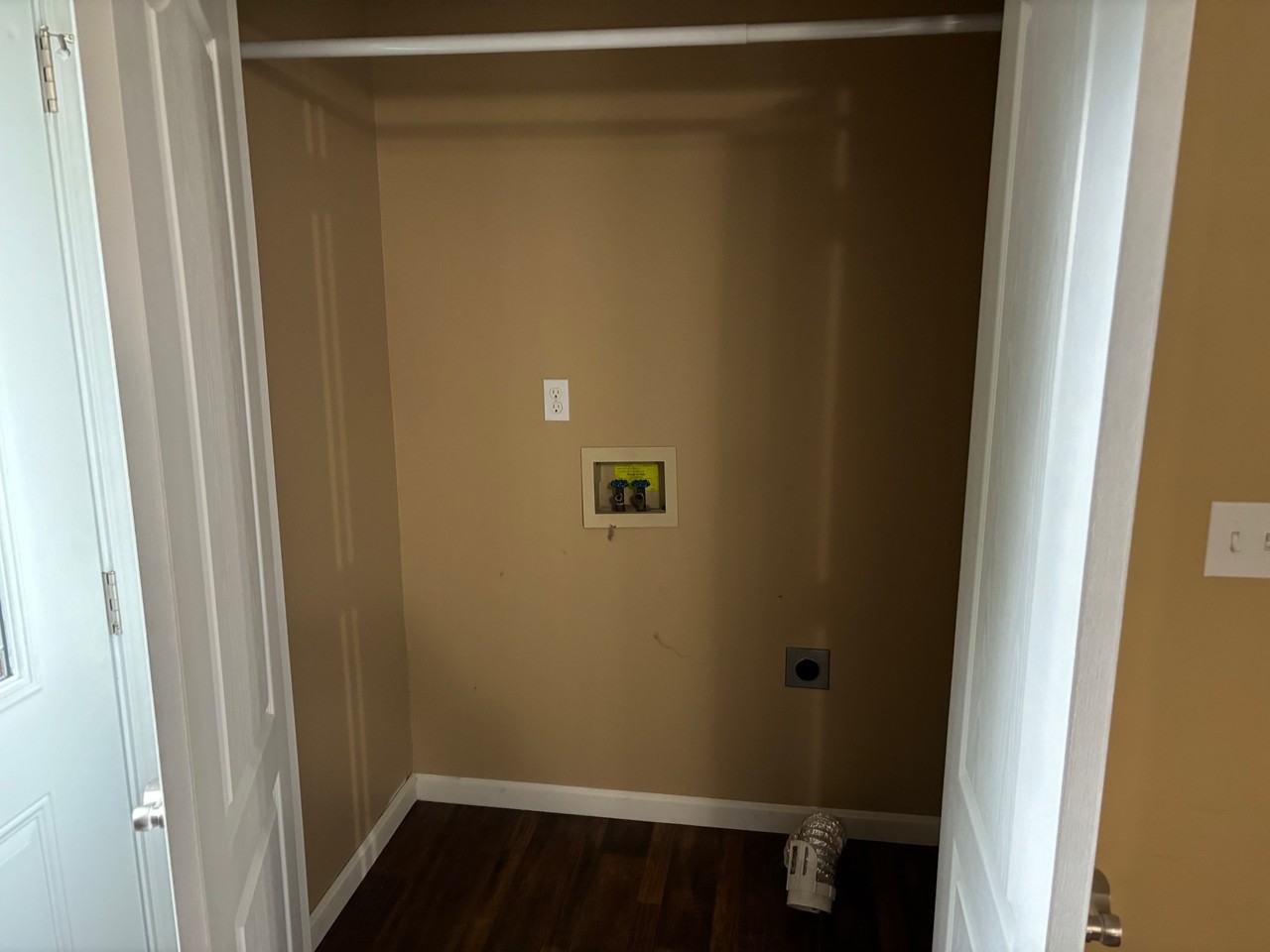 402 Susannah Ave #1 - Photo 6 of 11