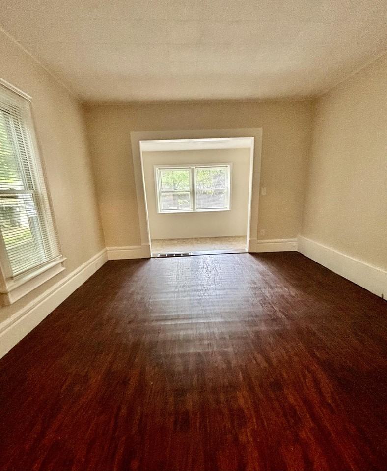 67 Morningside Dr #1 - Photo 5 of 14