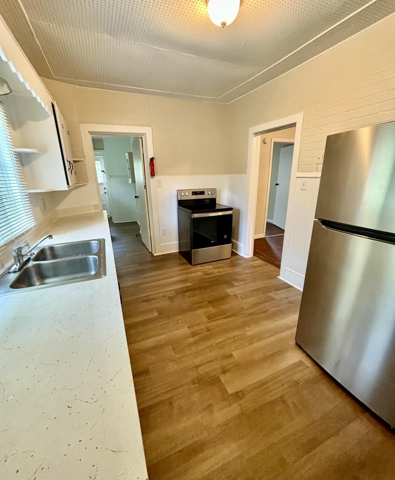 67 Morningside Dr #1 - Photo 7 of 14