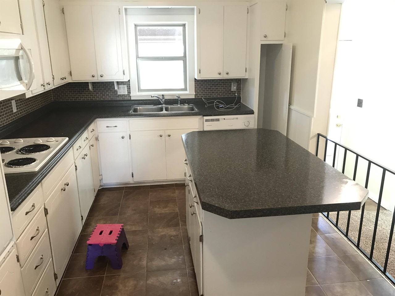 205 West 34th Street #75 - Photo 7 of 16