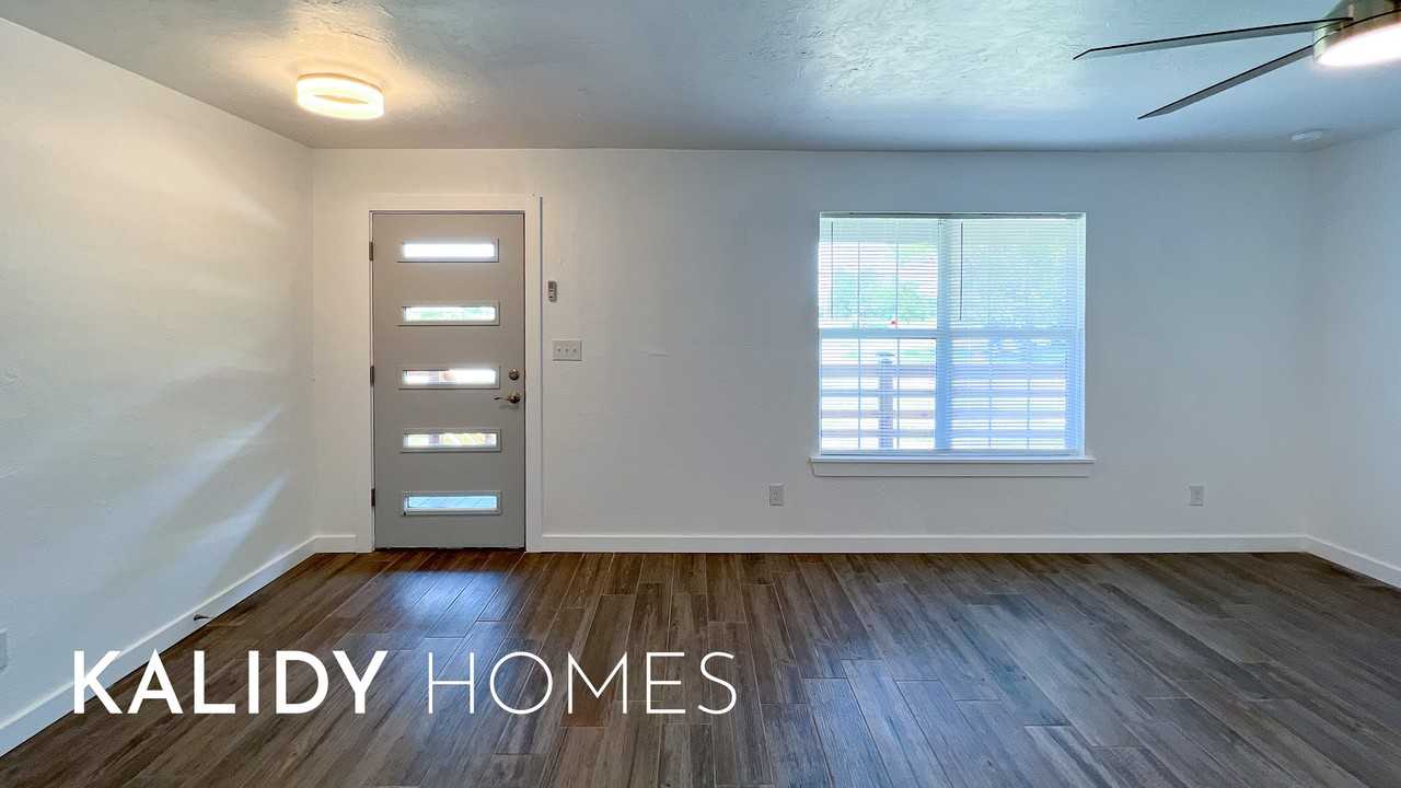 601 W Caddo St #1 - Photo 6 of 32