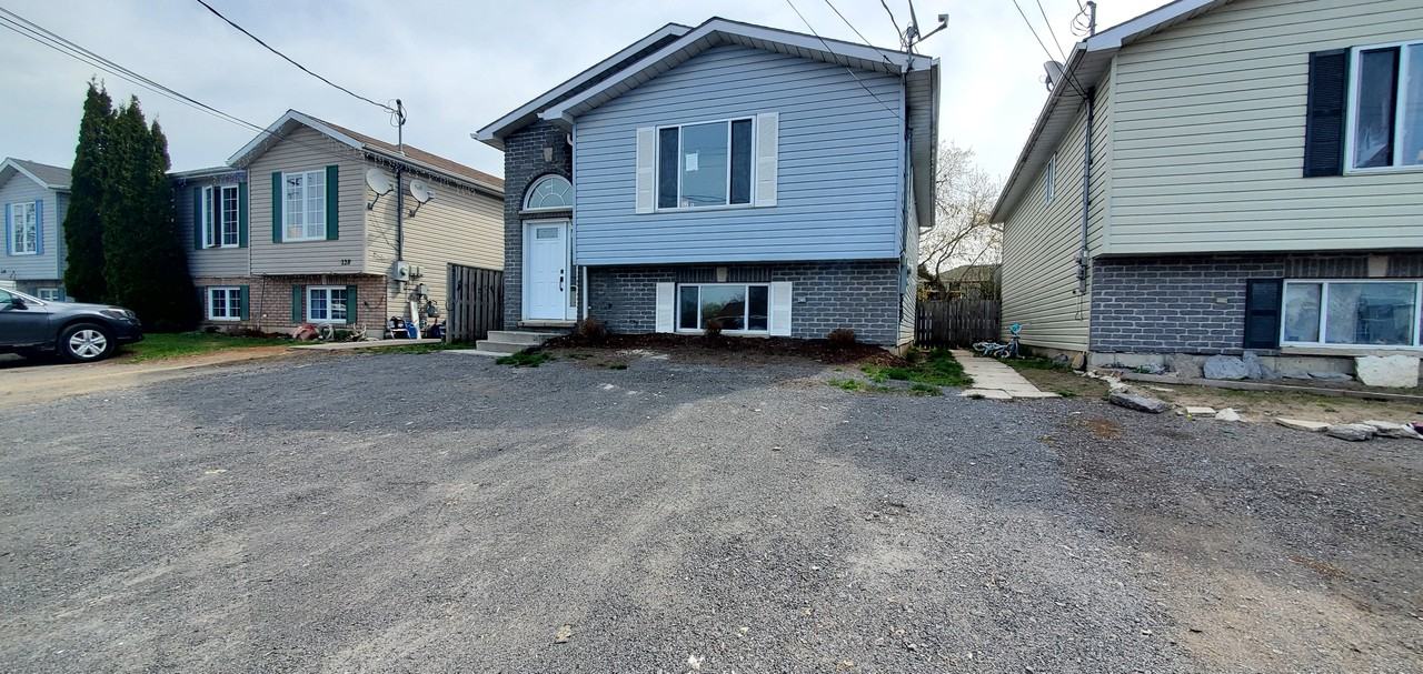 126 Cannifton Road North Apartments 126 Cannifton Rd N, Belleville