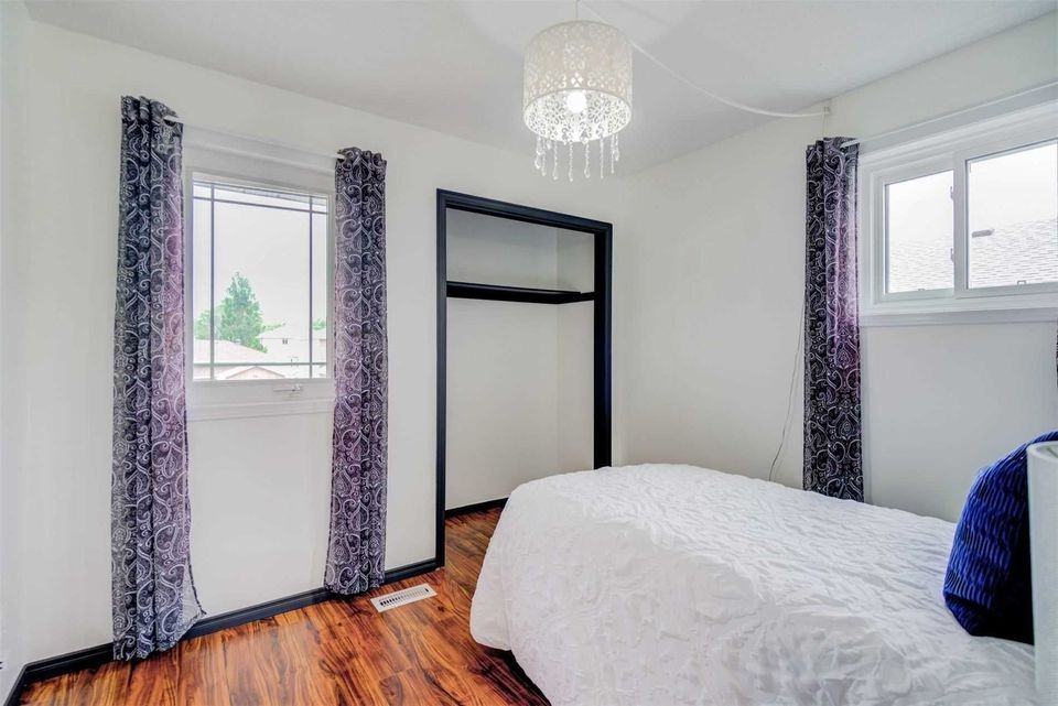 23 Sherwood Crescent - Photo 2 of 21