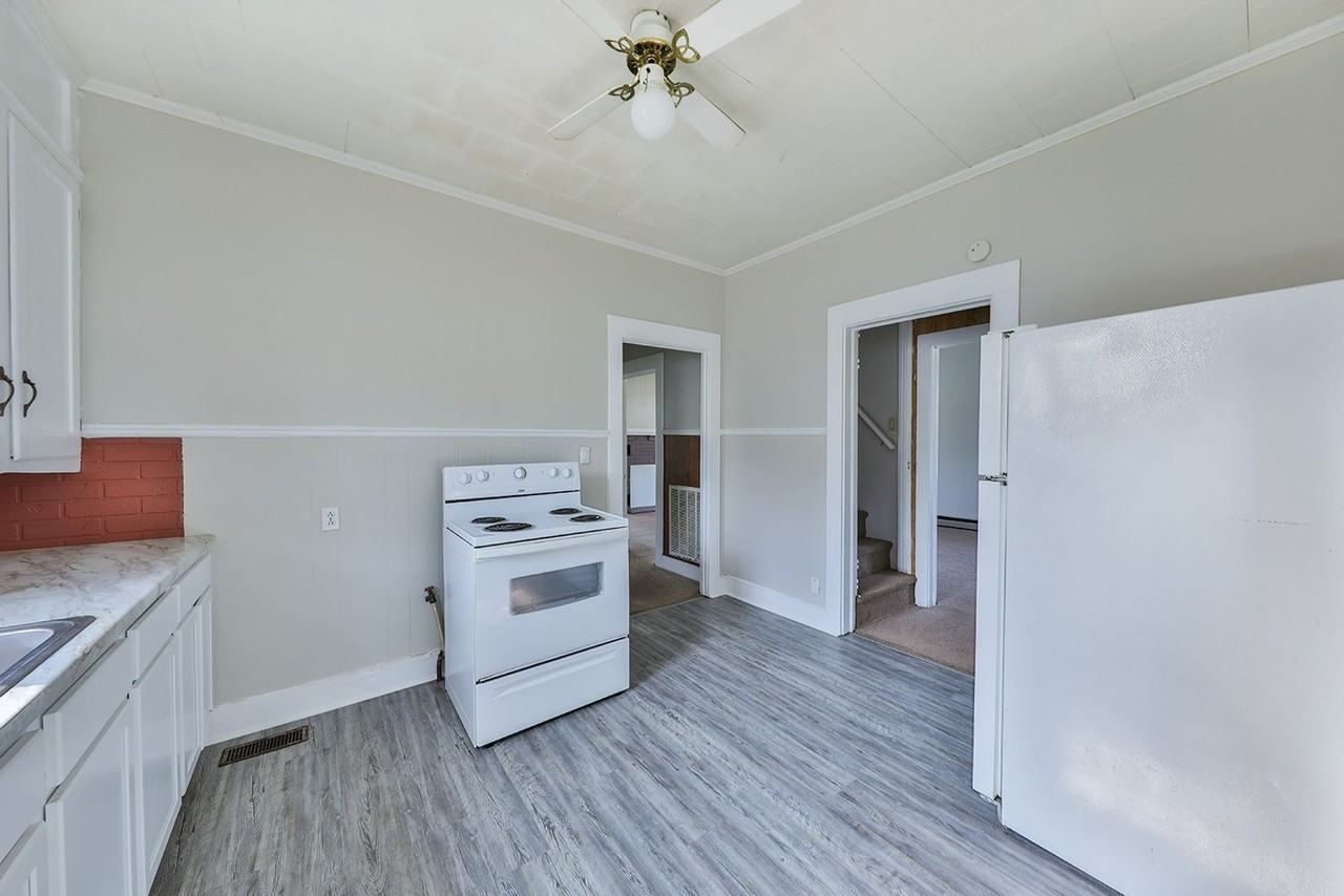 202 K St - Photo 2 of 11