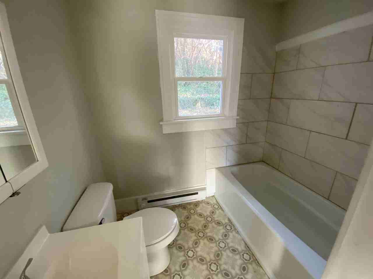 905 Centerdale St - Photo 6 of 10