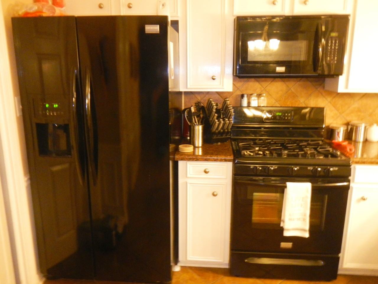 1502 Winchester Dr - Photo 5 of 24