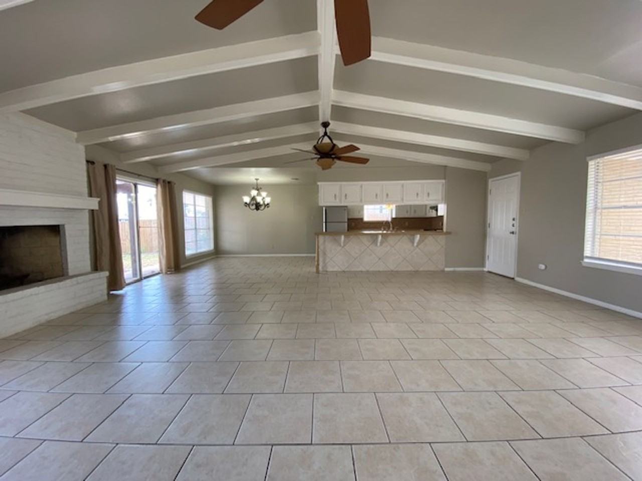 14126 Atascadera Ave - Photo 3 of 40