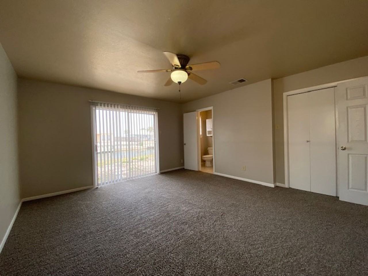 14126 Atascadera Ave - Photo 7 of 40