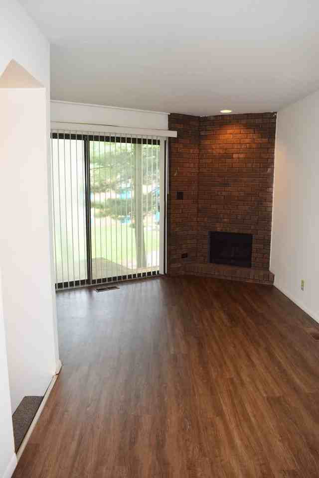 Healey Townhomes - Photo 5 of 19