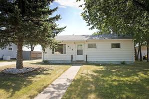 featured image of 409 24th Ave Nw