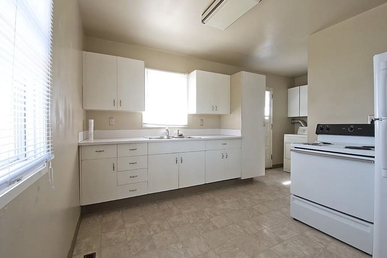 409 24th Ave Nw - Photo 2 of 12