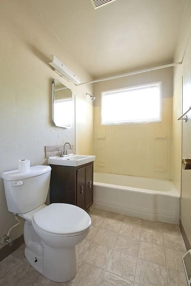 409 24th Ave Nw - Photo 7 of 12