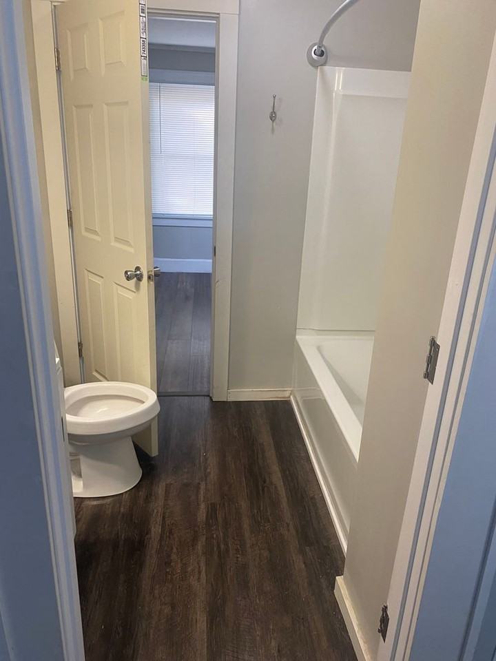 1804 N Ball Ave - Photo 7 of 11