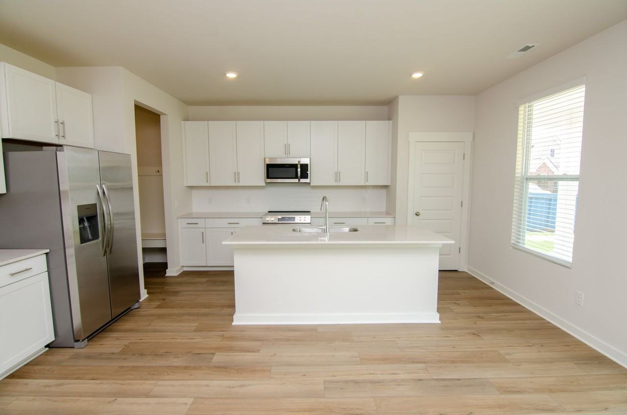 170 Southwind Run - Photo 3 of 50