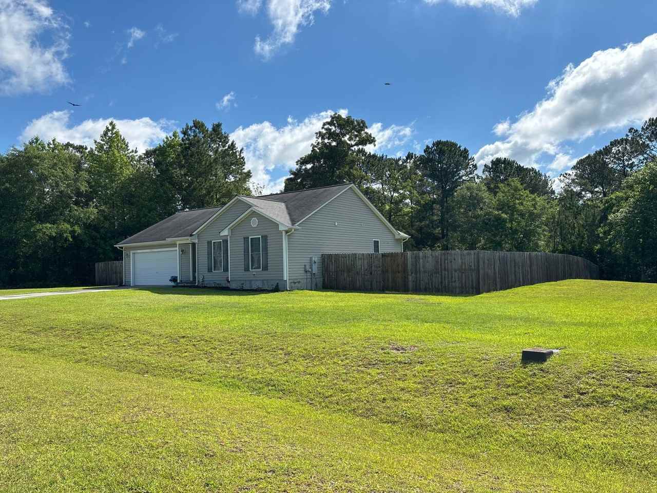 117 Gregory Dr - Photo 3 of 23