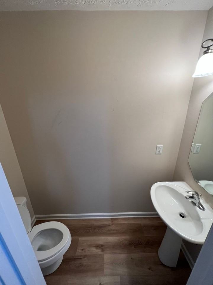 872 Wolves Den Pl - Photo 2 of 11