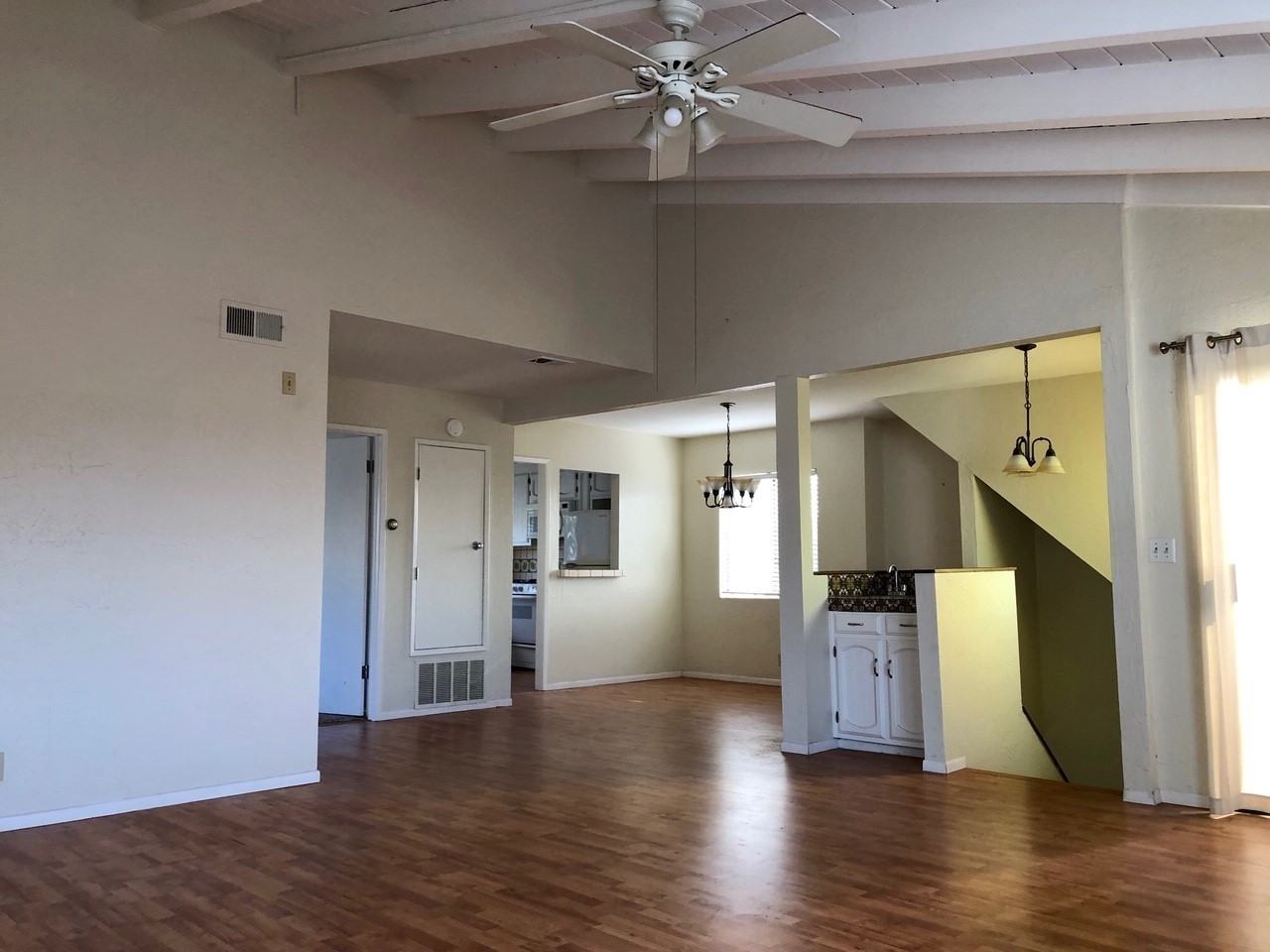 2171 Monmouth Dr - Photo 6 of 35