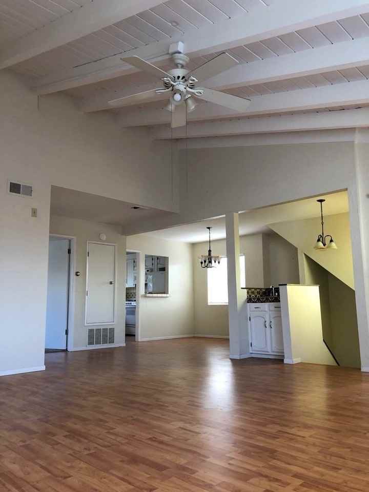 2171 Monmouth Dr - Photo 7 of 35