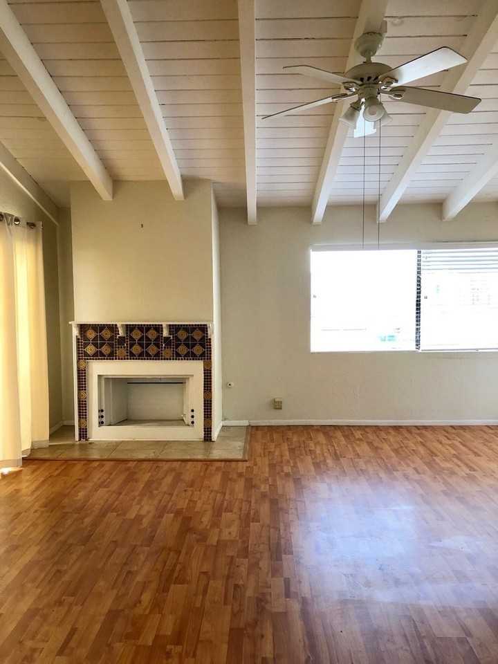 2171 Monmouth Dr - Photo 5 of 35