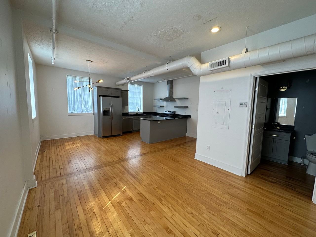 801 Church Street - Photo 5 of 22