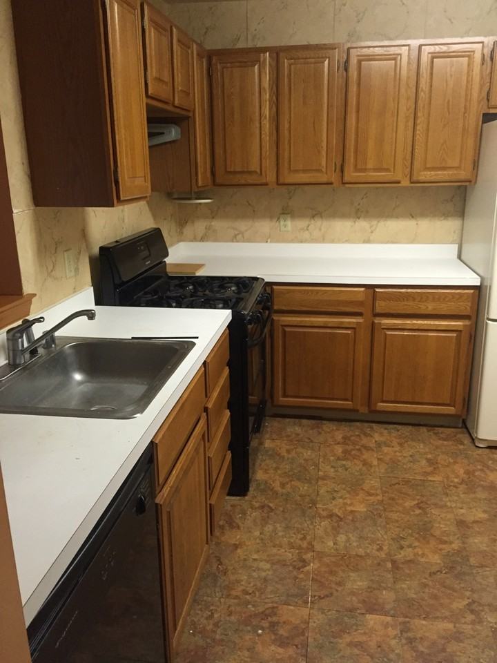 414 Stonebridge Blvd - Photo 3 of 4