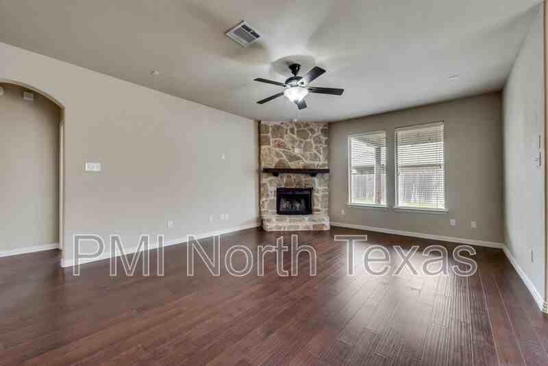 11213 Amistad Dr - Photo 3 of 21