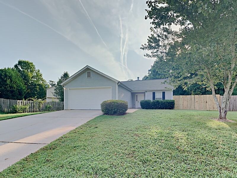 276 Village Dr - Photo 2 of 20