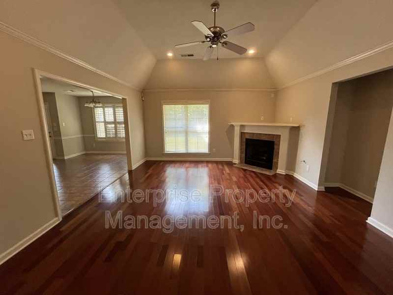 11861 Bridal Ln - Photo 6 of 26