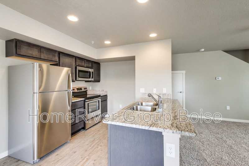 811 E Wandering Ln #102 - Photo 2 of 28