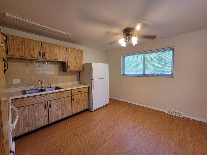 3969 Jane Ave - Photo 3 of 9