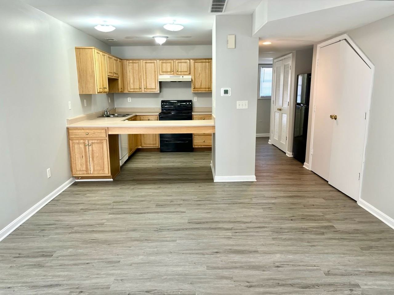 Nichols Meadows Apartments -2- - Photo 2 of 30