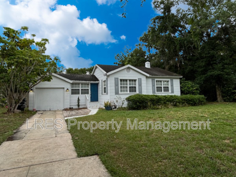 429 Wiltshire Rd - Photo 2 of 23