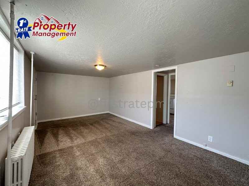 1623 S Taggart St - Photo 3 of 13