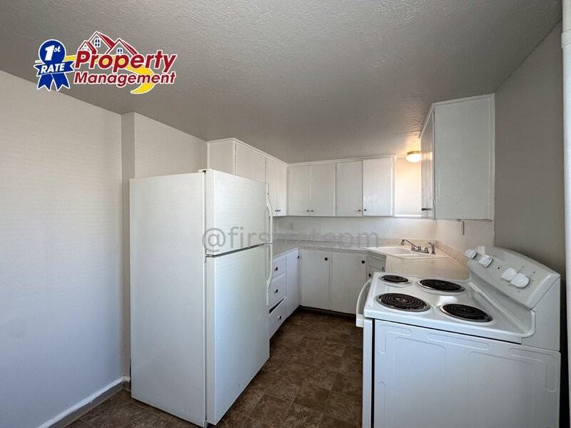 1623 S Taggart St - Photo 6 of 13