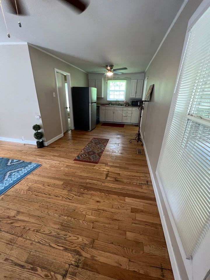 111 Pindal Cir - Photo 5 of 11