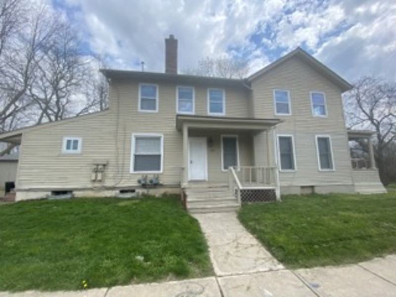 716 Pearl St #1 - Photo 2 of 35