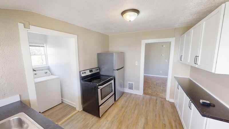 716 Pearl St #1 - Photo 5 of 35